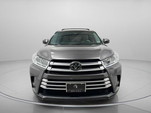 Used 2019 Toyota Highlander Plus image 7