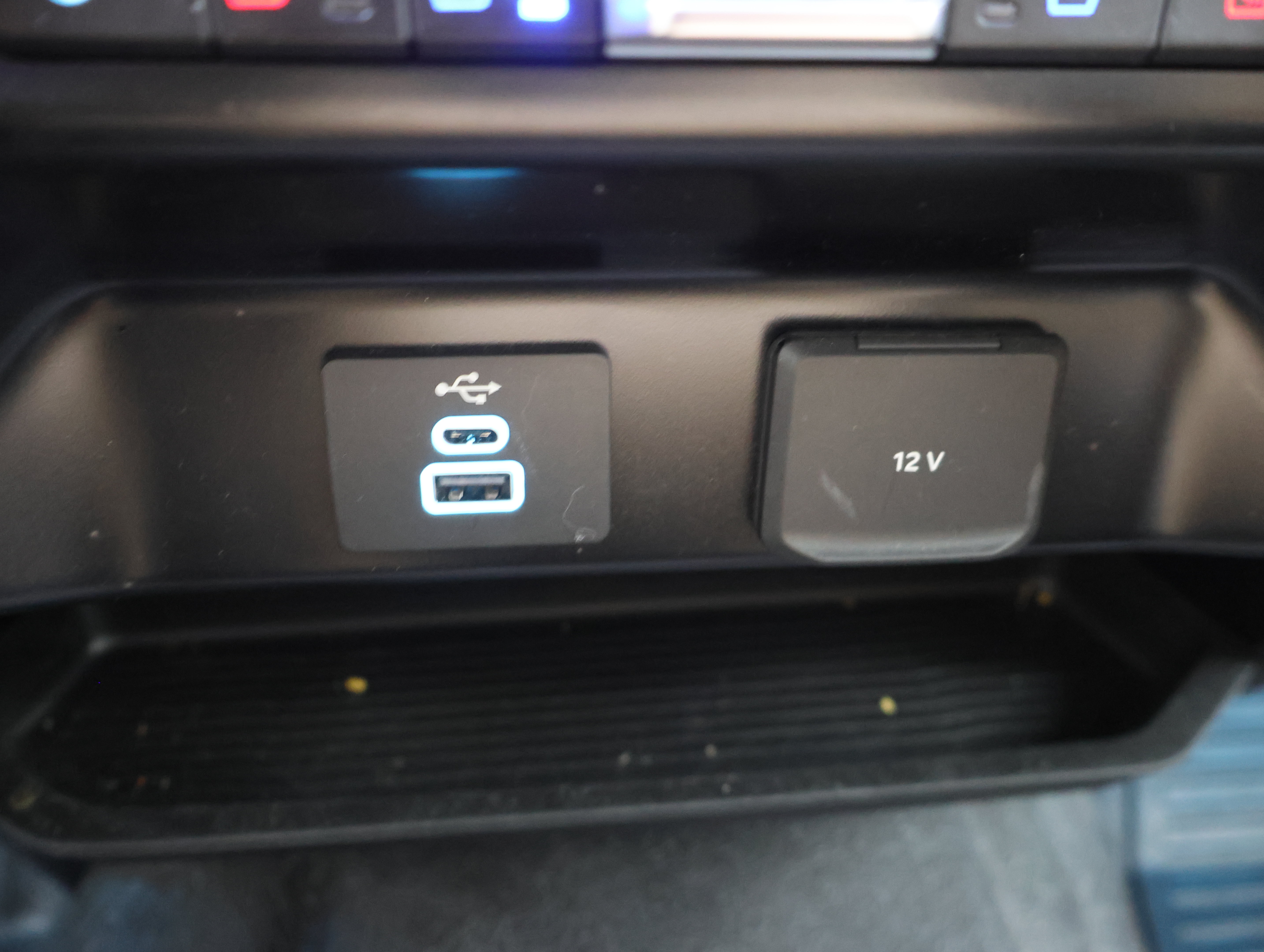 Used 2025 Ford F350 Lariat AWD/4WD image 55