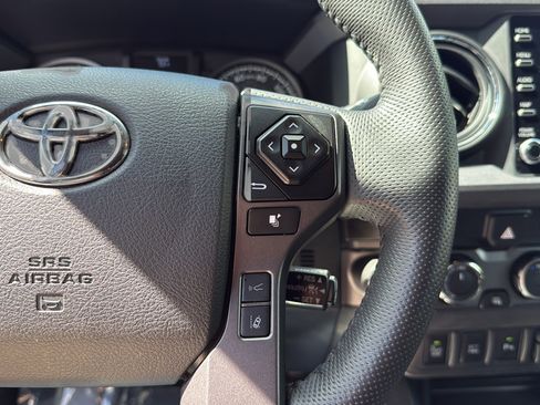 Used 2023 Toyota Tacoma TRD Sport w/ TRD Premium Sport Package AWD/4WD image 21