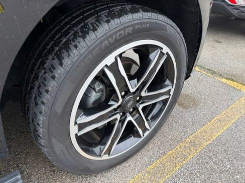 Used 2019 Ford Expedition Max Limited w/ Equipment Group 303A AWD/4WD image 3