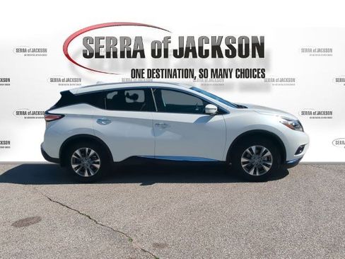 Used 2018 Nissan Murano SL w/ Moonroof Package image 9