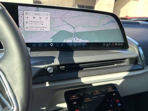 New 2026 Cadillac Vistiq Luxury AWD/4WD image 28