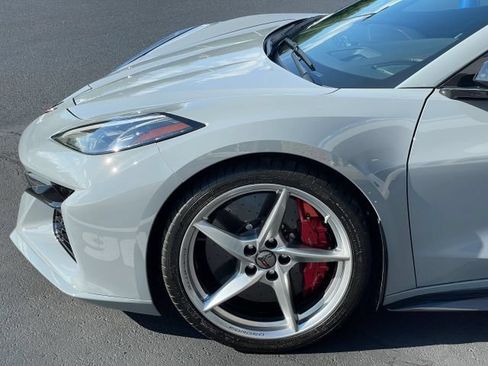 Used 2025 Chevrolet Corvette E-Ray AWD/4WD image 15