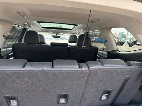 Used 2021 Subaru Ascent Limited w/ Technology Package image 19