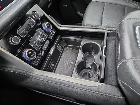 Used 2021 GMC Yukon Denali image 25