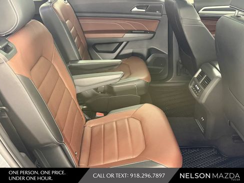 Used 2023 Volkswagen Atlas SEL Premium R-Line AWD/4WD image 41