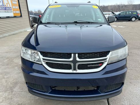 Used 2017 Dodge Journey SE FWD image 2