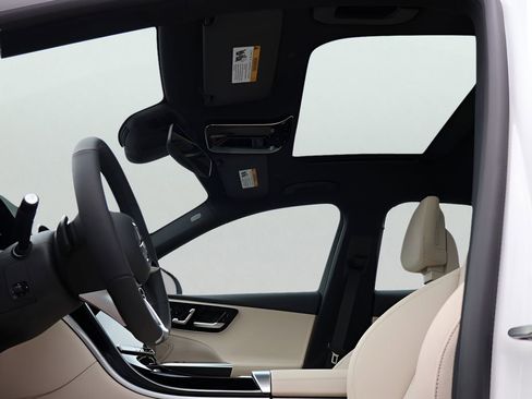New 2026 Mercedes-Benz C 300 4MATIC Sedan image 37