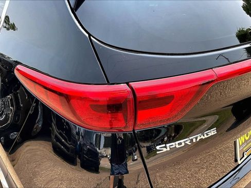 Used 2019 Kia Sportage LX AWD/4WD image 23