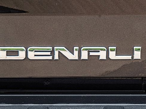 Used 2016 GMC Sierra 1500 Denali w/ Enhanced Driver Alert Package image 19