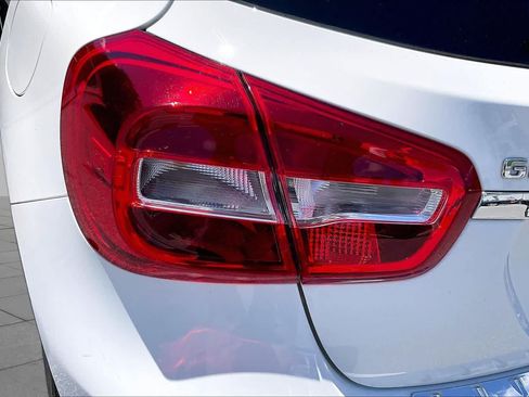 Used 2019 Mercedes-Benz GLA 250 4MATIC image 29