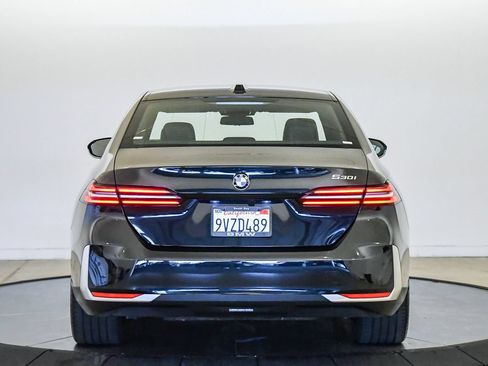 Used 2026 BMW 530i RWD image 3
