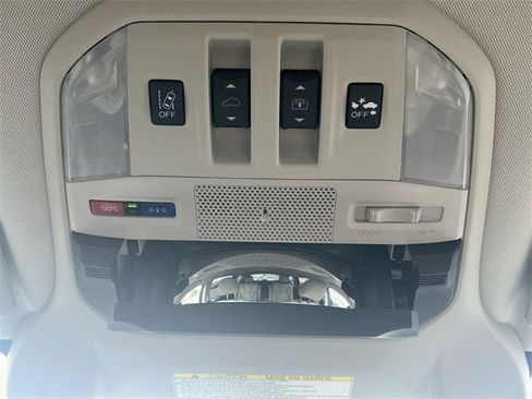 Used 2019 Subaru Ascent Limited image 13
