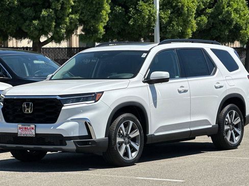 New 2025 Honda Pilot Elite image 8