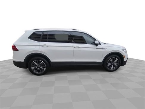 Used 2024 Volkswagen Tiguan Wolfsburg Edition image 9