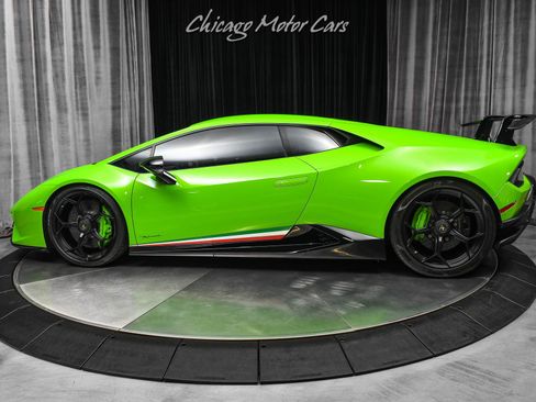 Used 2018 Lamborghini Huracan Performante AWD/4WD image 29