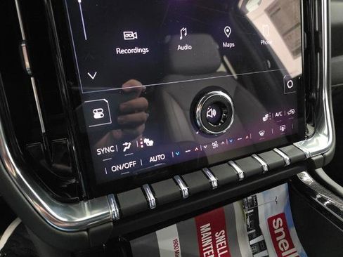 New 2026 GMC Yukon Elevation image 23