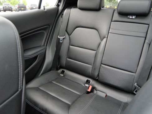 Used 2017 Mercedes-Benz GLA 250 4MATIC image 12