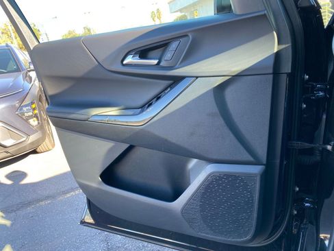 Used 2025 Chevrolet Equinox LT image 20