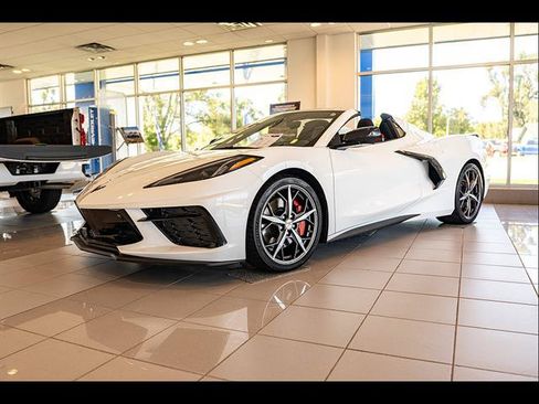 Used 2021 Chevrolet Corvette Stingray Premium Conv w/ Z51 Performance Package RWD image 6