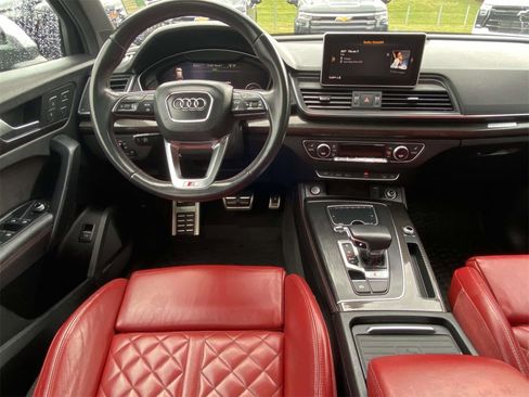 Used 2019 Audi SQ5 Premium Plus w/ Premium Plus Package image 9
