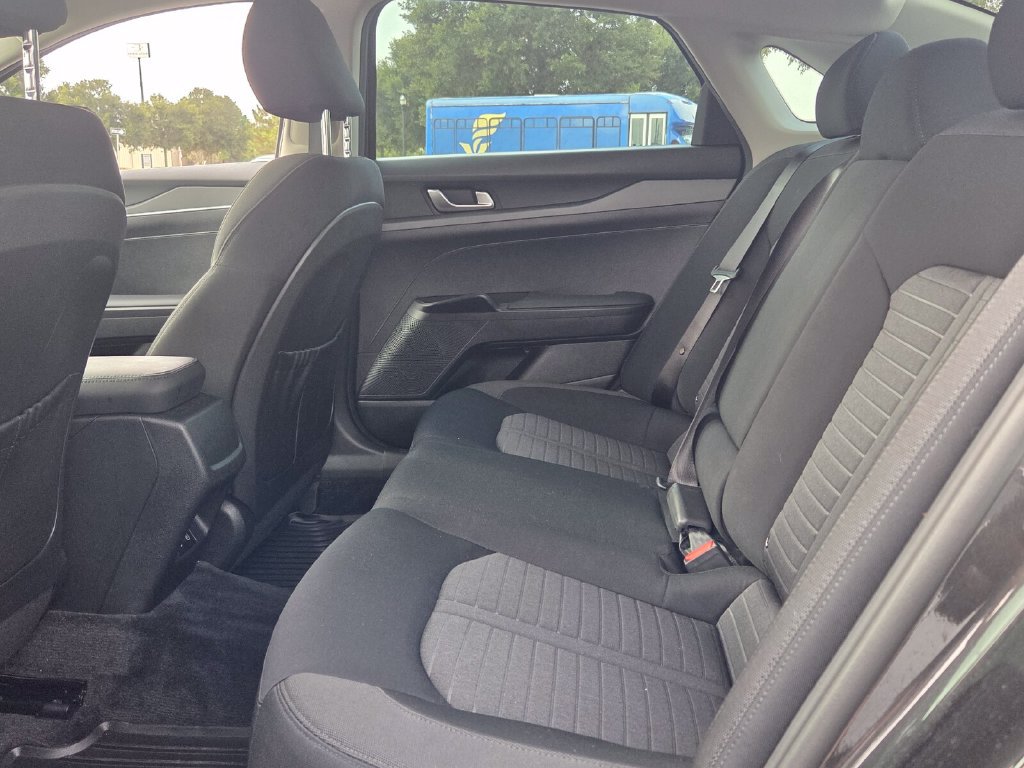 Used 2025 Kia K5 LXS FWD image 4