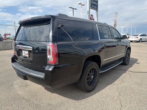 Certified 2019 GMC Yukon XL Denali AWD/4WD image 9