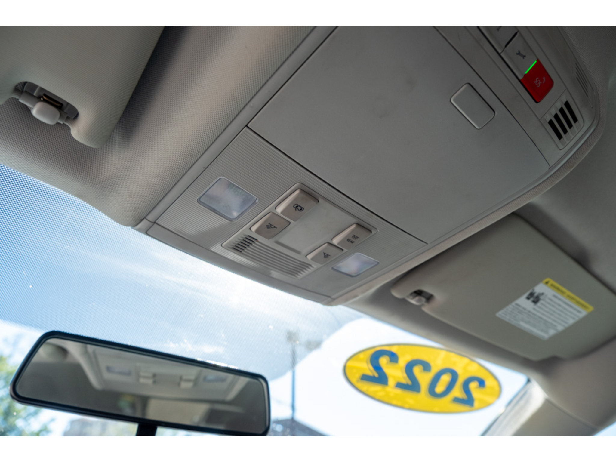 Used 2022 Volkswagen Taos SE FWD image 30