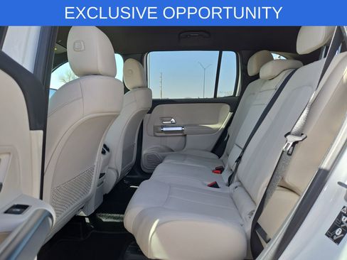 Used 2025 Mercedes-Benz GLB 250 image 13
