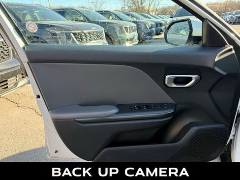 Certified 2025 Kia K4 LXS image 7