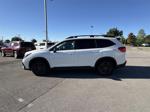 Used 2023 Subaru Ascent Onyx Edition image 5