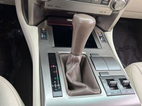 Used 2019 Lexus GX 460 Premium w/ Premium Package image 25