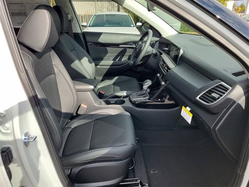 New 2026 Kia Seltos EX image 7