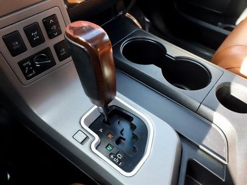 Used 2016 Toyota Sequoia Platinum image 6