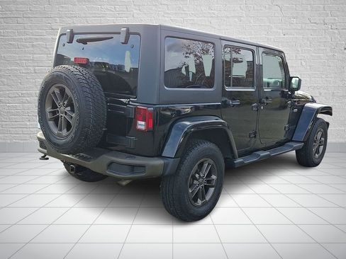 Used 2016 Jeep Wrangler Unlimited Sahara image 4