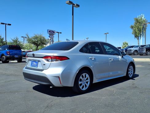Used 2024 Toyota Corolla LE FWD image 6