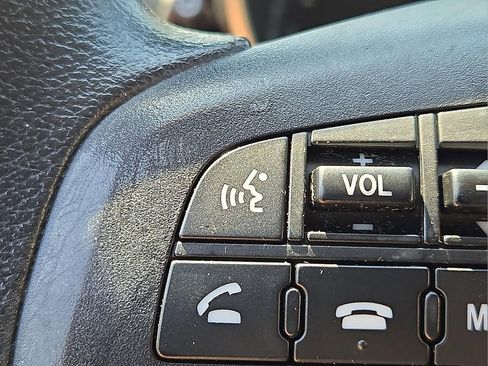 Used 2012 MAZDA MAZDA3 i Touring FWD image 26
