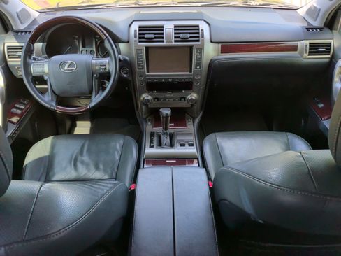 Used 2019 Lexus GX 460 Premium AWD/4WD image 31