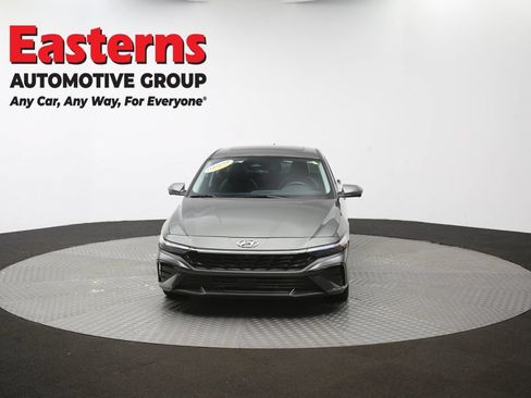 Used 2024 Hyundai Elantra Limited FWD image 55