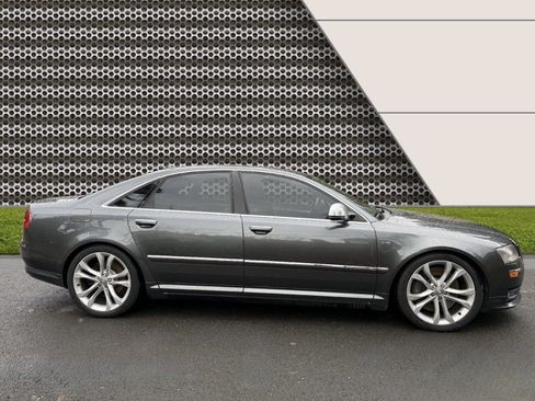 Used 2009 Audi S8 AWD/4WD image 10