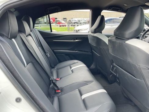 Used 2025 Toyota Camry SE w/ Convenience Package FWD image 29