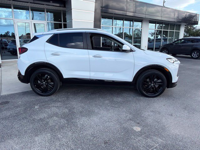 Used 2024 Buick Encore GX Sport Touring w/ Advanced Technology Package FWD image 10