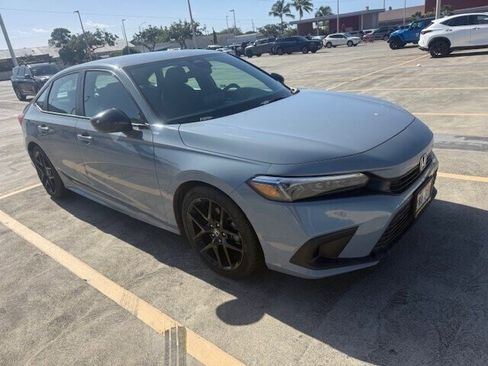 Used 2023 Honda Civic Sport image 9