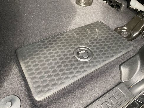 New 2025 RAM 2500 Laramie image 17