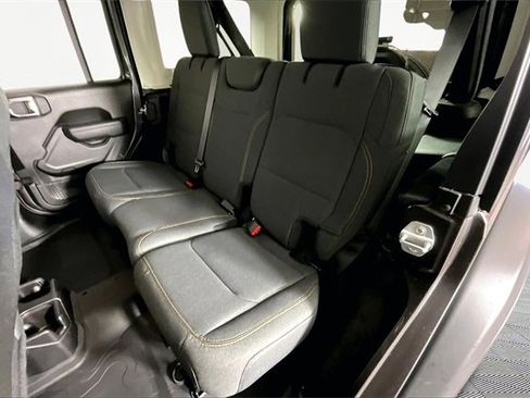Used 2025 Jeep Wrangler Sport image 22