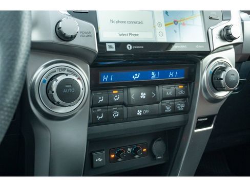 Used 2022 Toyota 4Runner Limited image 25