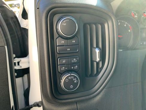 Used 2024 Chevrolet Silverado 2500 Custom w/ Custom Value Package image 20