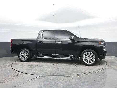 Used 2021 Chevrolet Silverado 1500 High Country w/ Technology Package AWD/4WD image 7