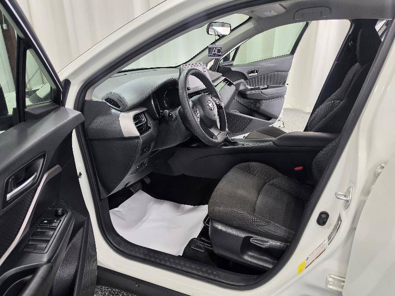Used 2021 Toyota C-HR LE FWD image 11