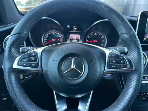 Used 2019 Mercedes-Benz GLC 300 image 26